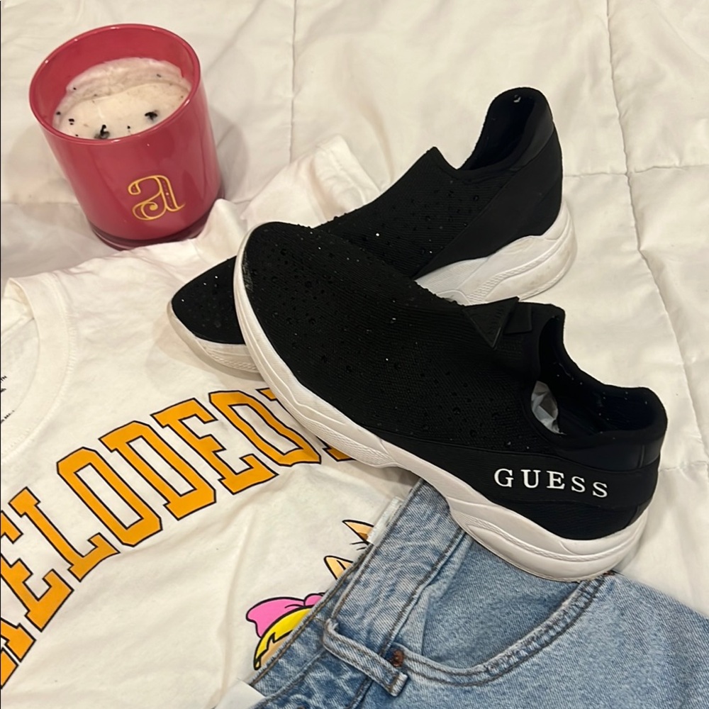 🔥🔥 Shoes Guess Black Sneakers with White Soles - Picture 2 of 5